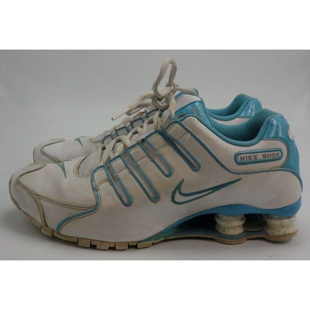 Womens Nike‎ Shox White Light Blue Running Shoes. Size 9 Great Tread, nice shoes